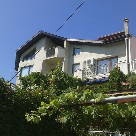 Villa Elfi غولدن ساندز المظهر الخارجي الصورة