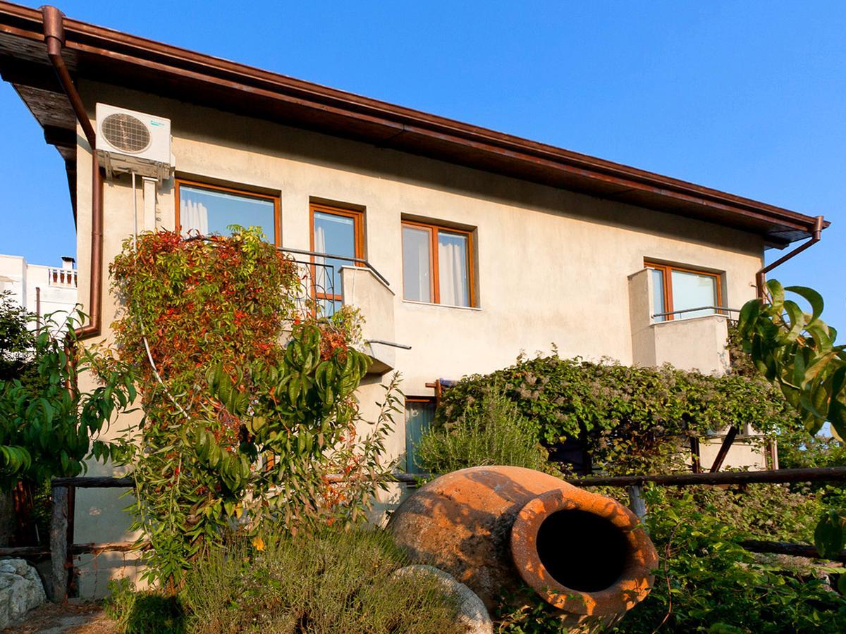 Villa Elfi غولدن ساندز المظهر الخارجي الصورة